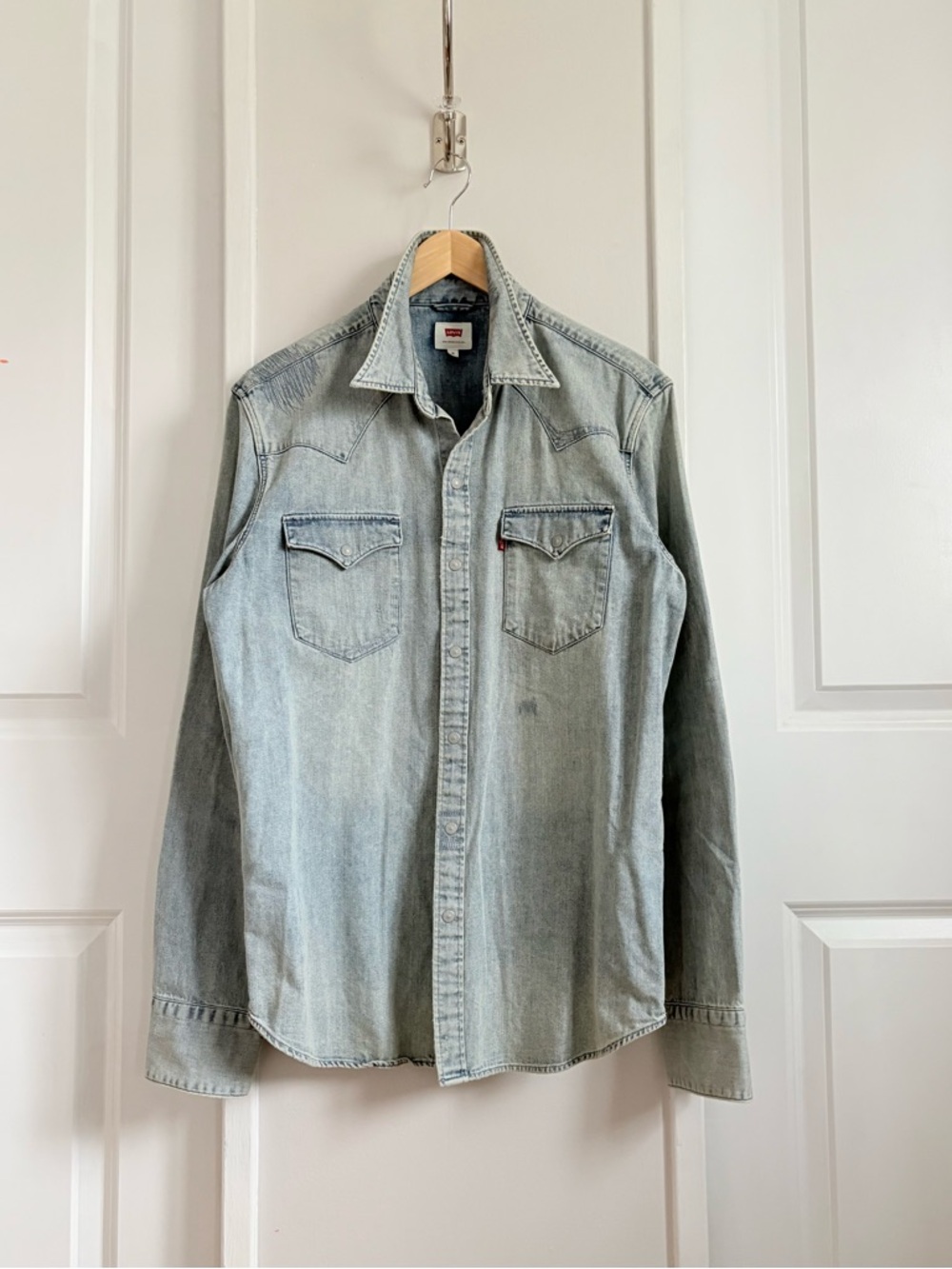 Levi’s Western Denim Shirt | Men’s Medium | Light Wash | NWOT